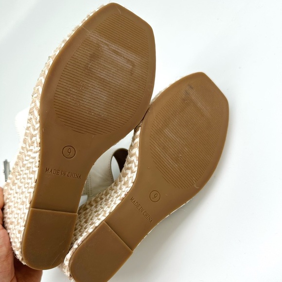 Steve Madden White and Brown Wedges with Minimalist Design - Picture 4 of 7